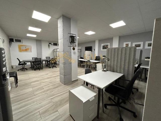 Local comercial en alquiler en Cáceres photo 0