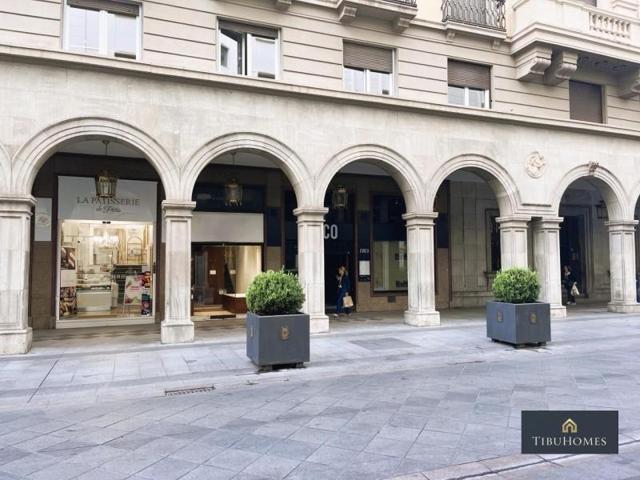 Local comercial en alquiler en Granada, Ganivet photo 0