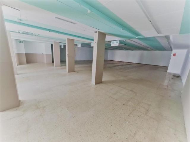 Local comercial en alquiler en Torredembarra, CENTRE photo 0