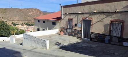 Casa en venta en Macael, Macael photo 0