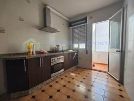 Piso en venta en Lepe photo 0