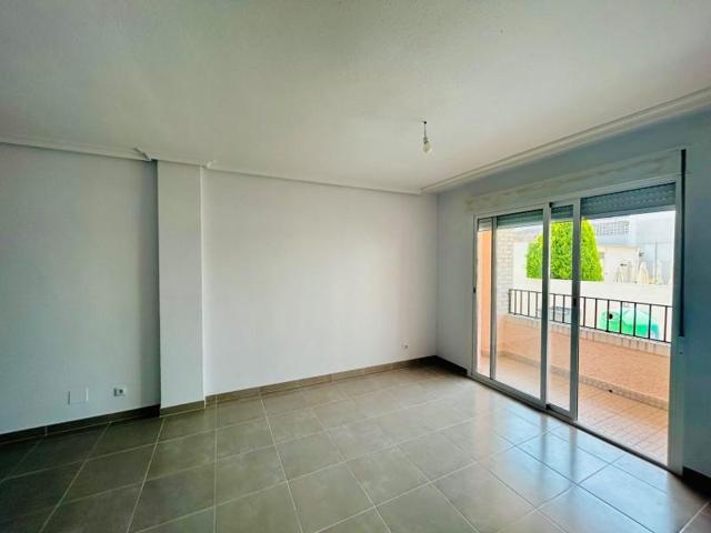 Apartamento en venta en Daya Nueva, Comunidad valenciana photo 0