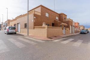 Casa en venta en Roquetas de Mar, Cortijos de Marin photo 0