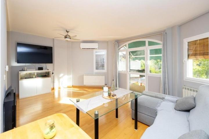 Piso en venta en Atarfe, Caparacena photo 0