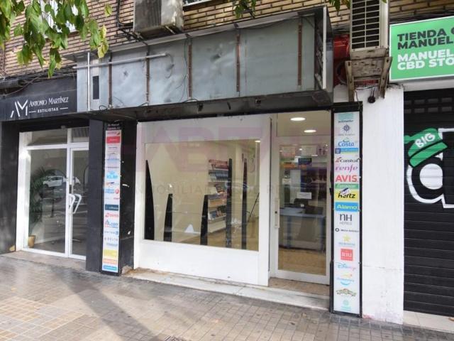 Local comercial en venta en Valencia photo 0