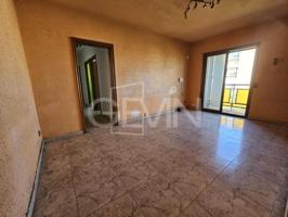 Piso en venta en Sant Adrià de Besòs, Centro photo 0