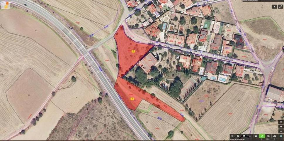 Terreno en venta en Torrelaguna, La carrasquilla photo 0