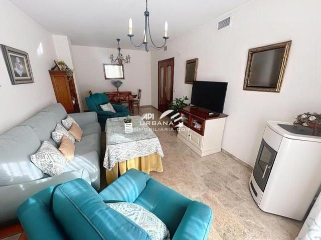 Chalet en venta en Lucena, Calle Almería, 14900 photo 0