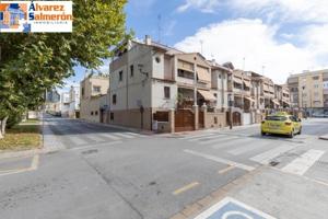 Adosada en venta en Maracena, Zona metropolitana photo 0