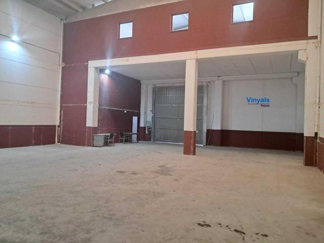 Nave industrial en venta en Llinars del Vallès, Can prat photo 0