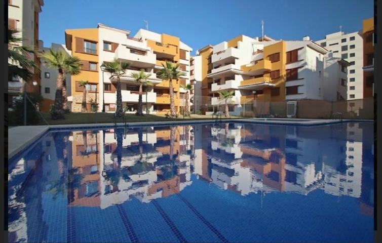 Apartamento en venta en Torrevieja, Punta Prima photo 0