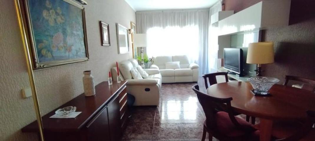 Piso en venta en Barcelona, El Camp de lArpa del Clot photo 0