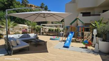 Apartamento en venta en Estepona, La Concha-Resina Golf photo 0