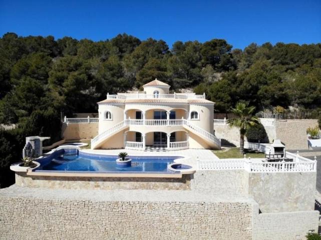 Chalet en venta en Calpe, Calpe photo 0