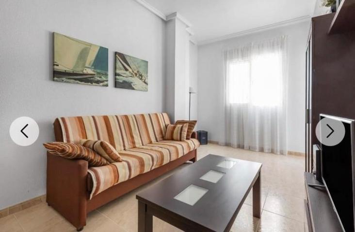 Apartamento en venta en Torrevieja photo 0