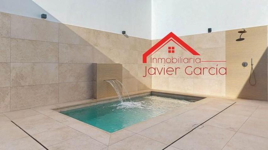 Casa en venta en Villafranca de los Barros, Centro photo 0