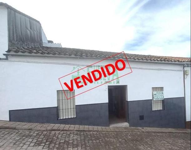 Casa en venta en Fuentes de León, Fuentes De Leon photo 0