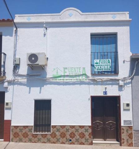 Casa en venta en Bodonal de la Sierra, Bodonal De La Sierra photo 0