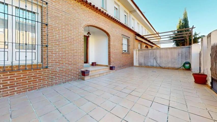 Duplex en venta en Villafranca de los Barros, Pasarelas photo 0