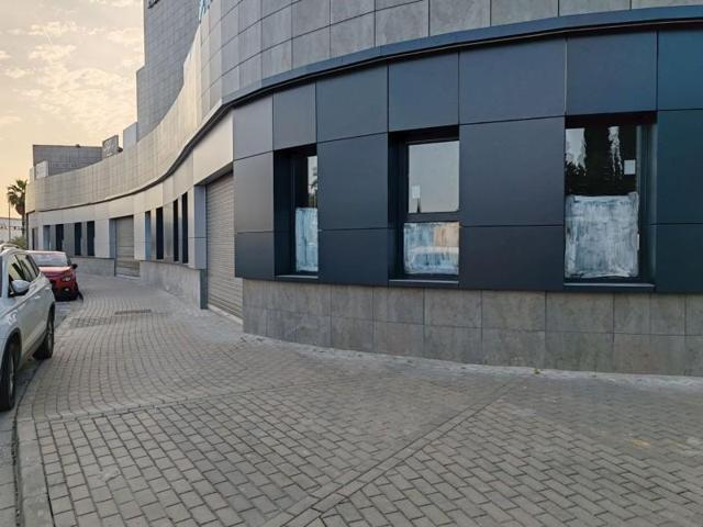 Local comercial en alquiler en Bormujos, Bormujos photo 0