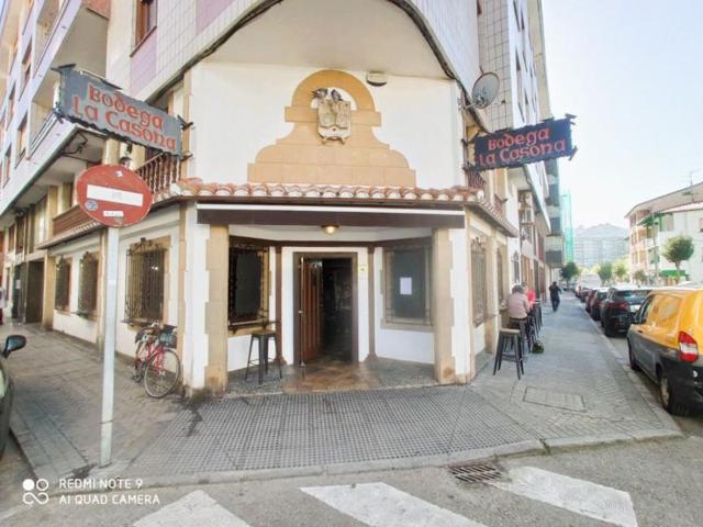 Local comercial en venta en Laredo, Laredo photo 0