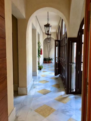 Piso en alquiler en Sevilla, Centro - Santa Cruz - Catedral photo 0