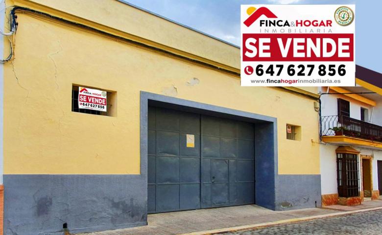 Nave industrial en venta en Arahal, Centro photo 0