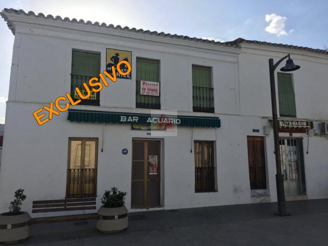 Local comercial en venta en Valencia del Ventoso, Valencia Del Ventoso photo 0