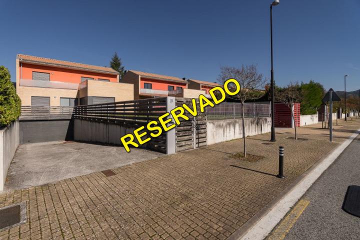 Chalet en venta en Egüés, Egues photo 0