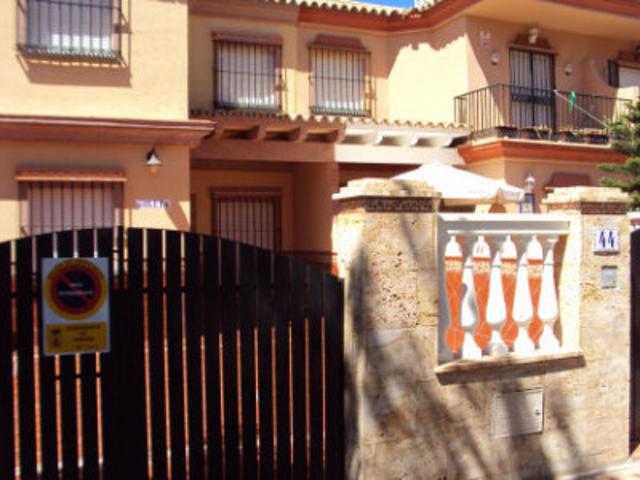 Adosada en alquiler en Chipiona, La Laguna photo 0