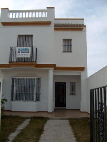 Adosada en alquiler en Chipiona, La Laguna photo 0