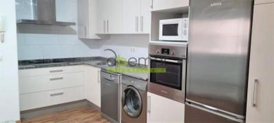 Apartamento en venta en San Adrián, San Adrian photo 0