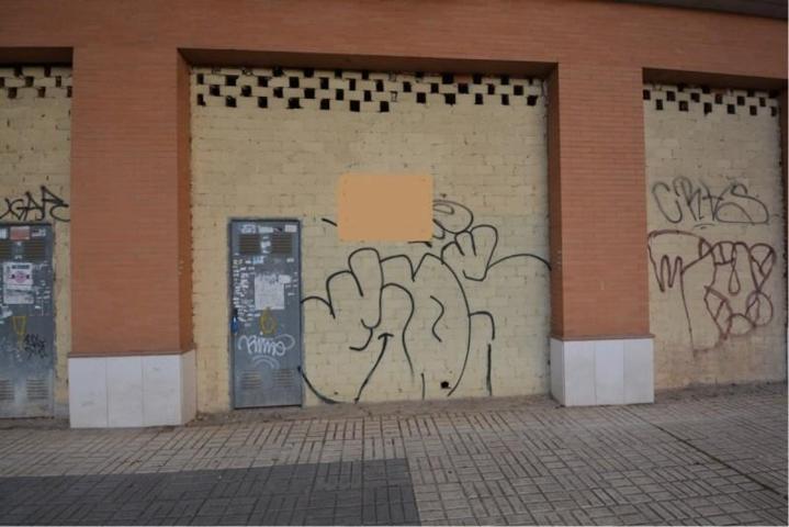 Local comercial en alquiler en Sevilla, Sevilla Este - Luis Urunuela photo 0