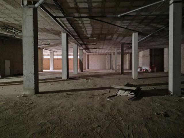 Local comercial en alquiler en Palomares del Río, Urbanizaciones photo 0