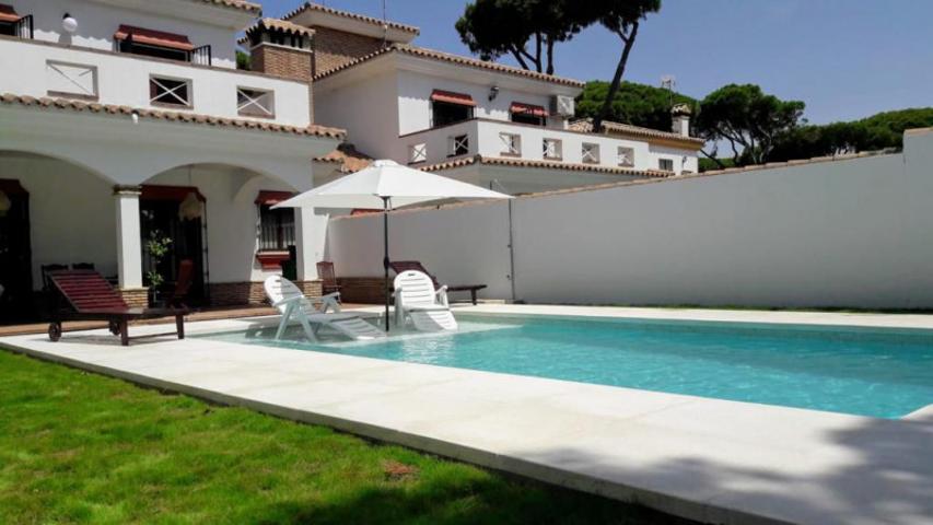 Chalet en alquiler en Chiclana de la Frontera, La Barrosa - La Capilla photo 0