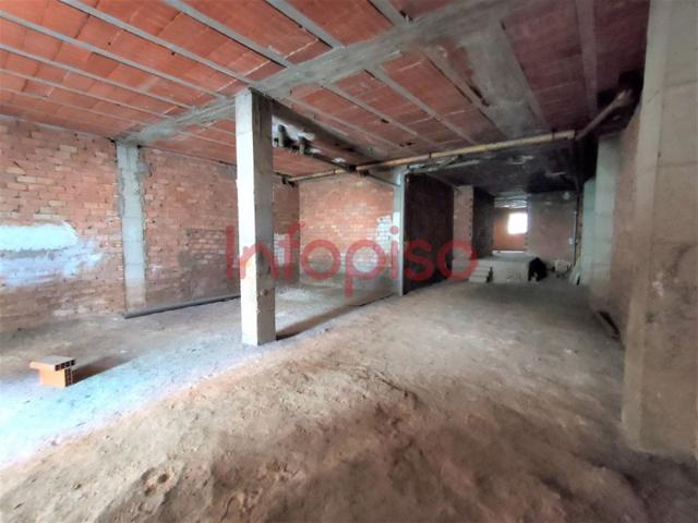 Local comercial en alquiler en Valdepeñas, Centro photo 0