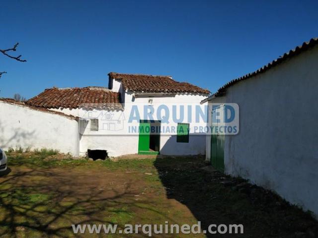 Casa con terreno en venta en Higuera la Real, Rustica photo 0