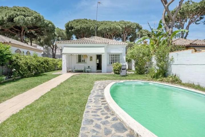 Chalet en alquiler en Chiclana de la Frontera, La Barrosa - Residenciales photo 0