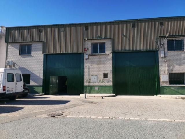 Nave industrial en alquiler en Dos Hermanas, Dos Hermanas photo 0