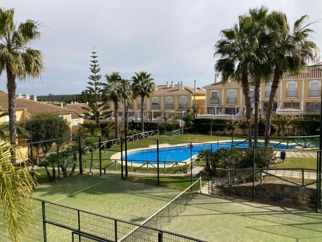 Adosada en alquiler en Isla Cristina, Islantilla - Campo de Golf photo 0