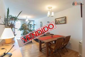 Piso en venta en Sarriguren, Sarriguren photo 0