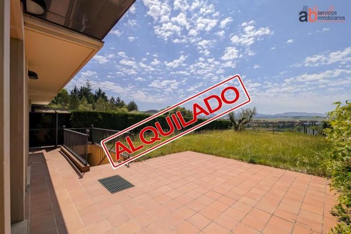 Piso en alquiler en Egüés, Gorraiz photo 0