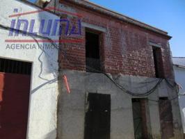 Casa en venta en Jerez de los Caballeros, Los Martires photo 0