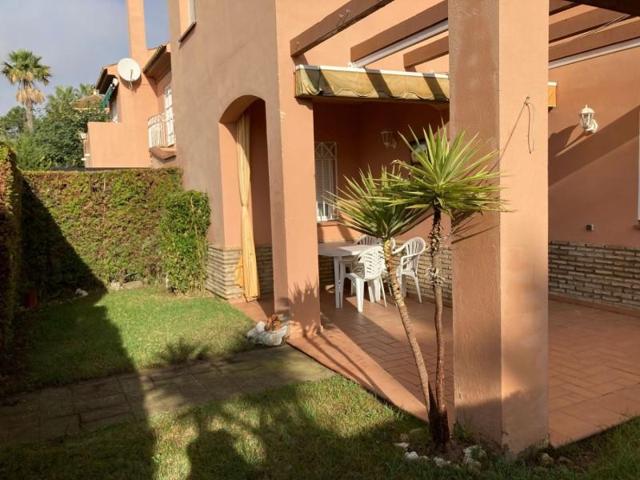 Adosada en alquiler en Lepe, Islantilla - Campo de Golf photo 0