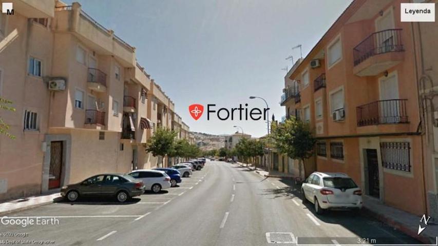Local comercial en venta en Martos, Juzgados photo 0