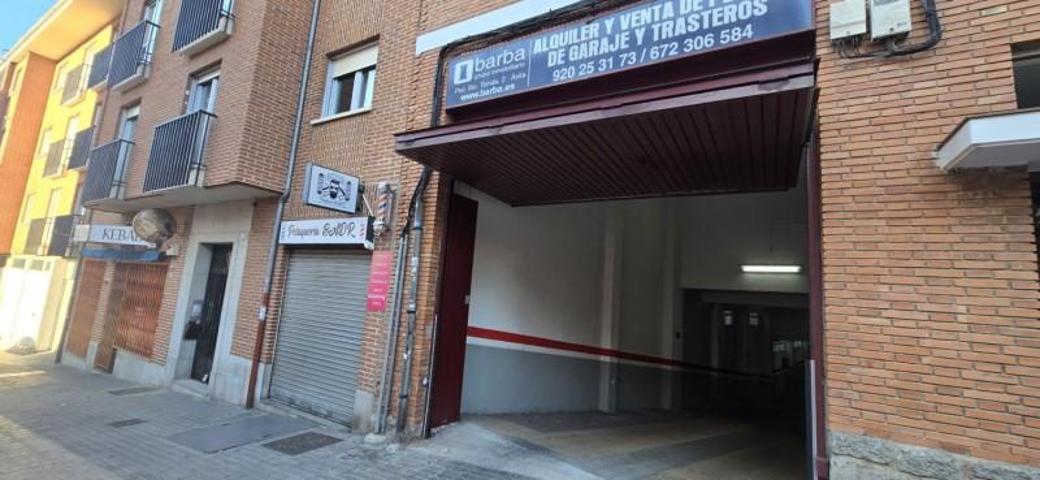 Garaje en alquiler en Ávila, Sur photo 0