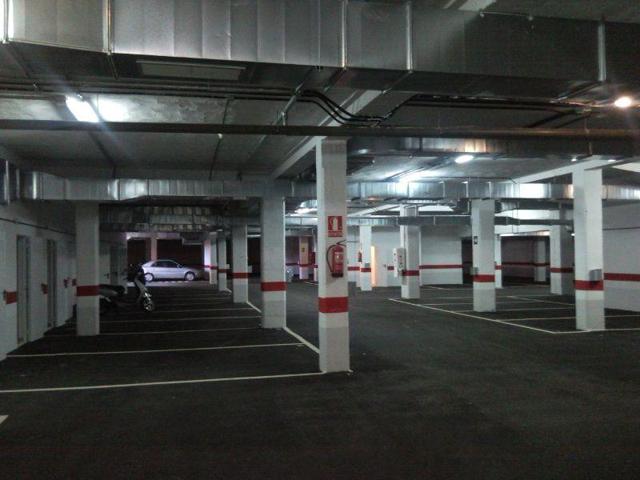 Garaje en alquiler en Oviedo, Parque del Oeste photo 0