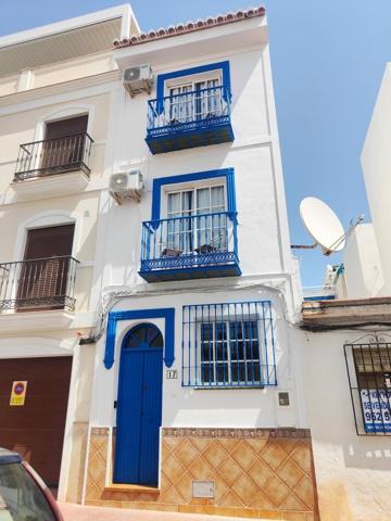 Casa en alquiler en Nerja, Calle san juan photo 0