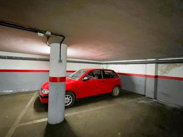 Garaje en alquiler en Valdepeñas, Centro photo 0