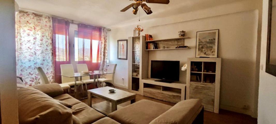 Apartamento en alquiler en Nerja, Centro - Playa Torrecilla photo 0